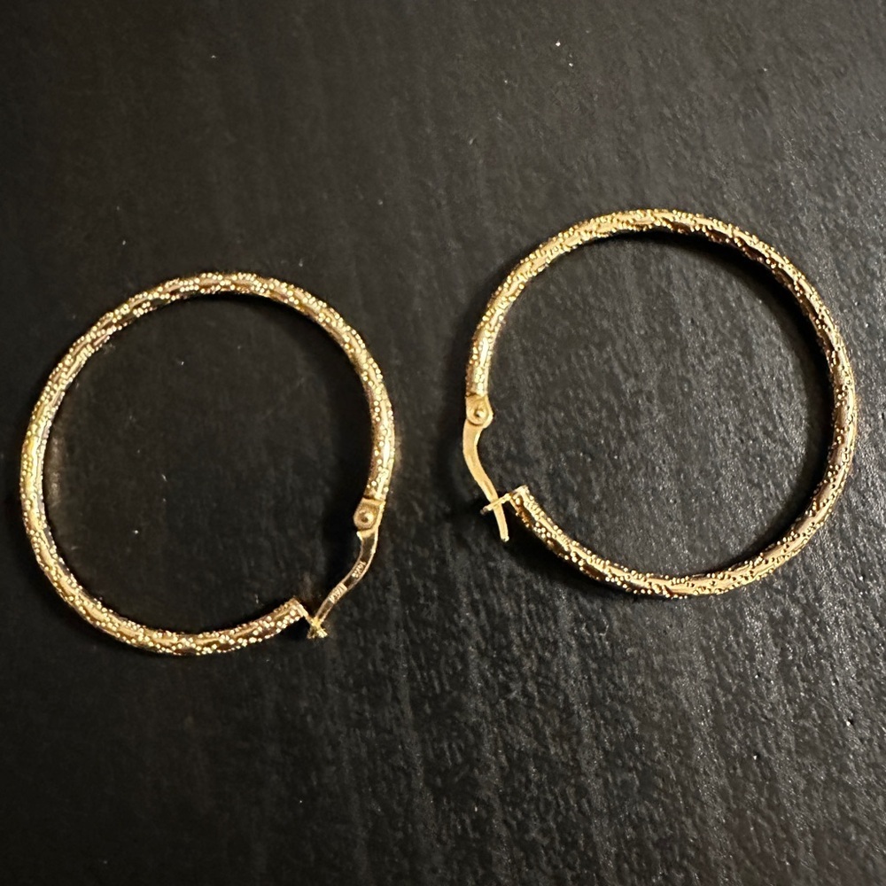 New 14K Solid Gold Elegant Gold Hoop Earrings - Picture 3 of 8